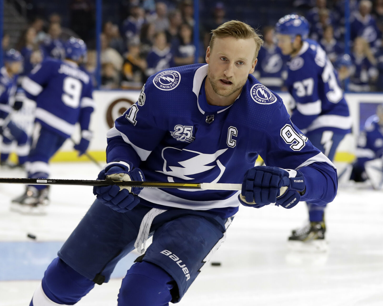 2017: Steven Stamkos, Nikita Kucherov extend season-opening points streaks to 9